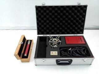 Studio Condenser Microphone Avantone Pro CV-28 Studio Condenser Microphone (Pre-owned) - 1
