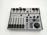 Behringer FLOW8 Table de mixage numérique