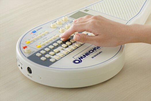 Syntetisaattori Suzuki Music Omnichord OM-108 Syntetisaattori - 4