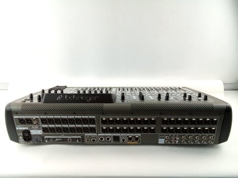 Mixer digital Behringer X32 Mixer digital (Folosit) - 3