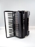 Weltmeister Achat 80 34/80/III/5/3 Accordeon met toetsenbord Black