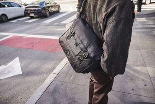 Lifestyle Backpack / Bag Chrome Midtown Messenger Messenger Bag Sage 21 L - 4