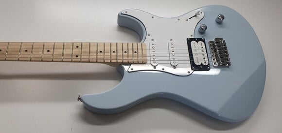 Guitarra elétrica Yamaha Pacifica 112VM IB RL Ice Blue Guitarra elétrica (Tao bons como novos) - 2