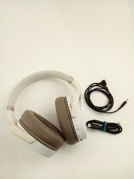 Casque sans fil supra-auriculaire Sennheiser HD 450BT White Casque sans fil supra-auriculaire (Déjà utilisé) - 2