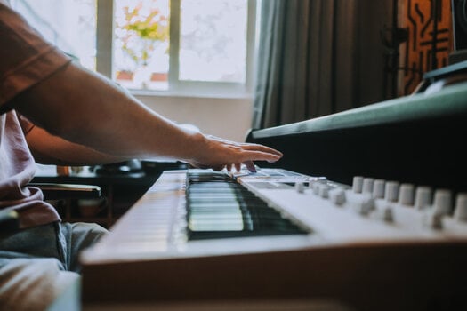 MIDI keyboard Arturia KeyLab 49 mk3 MIDI keyboard White - 12