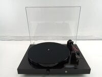 Pro-Ject Juke Box E1 + Speaker Box 5 OM5e High Gloss Black Gramofonová souprava