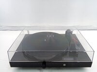 Pro-Ject Juke Box E1 + Speaker Box 5 OM5e High Gloss Black Lemezjátszó kit