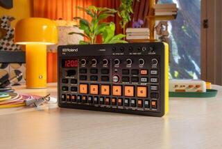 Sampler Roland Aira Compact P-6 Sampler - 4