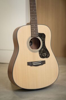 Dreadnought Guitar Guild D-340 Natural Dreadnought Guitar - 8