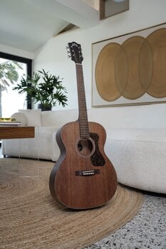 Jumbo Guitar Guild OM-320 Natural Jumbo Guitar - 7