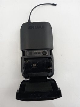 Transmitter Shure BLX1 Transmitter M17: 662-686 MHz (Pre-owned) - 2