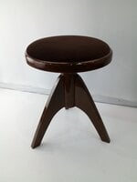 Pianonova SG 803 Round piano stool Walnut