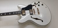 Sire Larry Carlton H7 White Puoliakustinen kitara