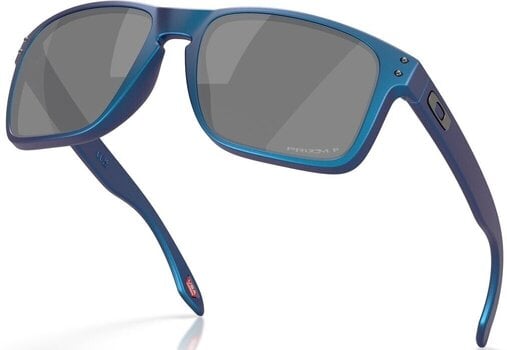 Lifestyle-lasit Oakley Holbrook XL 94174759 Matte Cyan/Blue Colorshift/Prizm Black Polar Lifestyle-lasit - 5