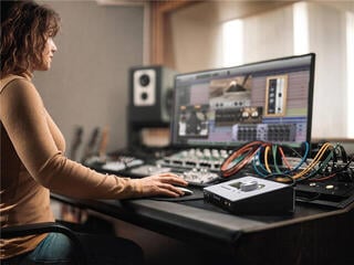 Interfaz de audio Thunderbolt Universal Audio Apollo x4 Gen 2 Essentials Interfaz de audio Thunderbolt - 7