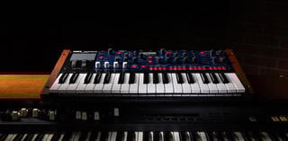 Synthesizer Korg Multi/Poly Synthesizer - 5