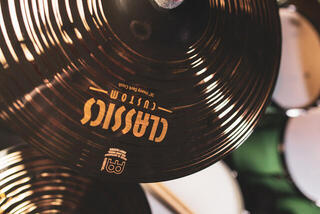 Crash Cymbal Meinl CC16HDAC Classics Custom Heavy Dark 16" Crash Cymbal - 7