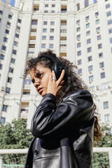 Trådløse on-ear hovedtelefoner Tribit XFree Go S BTH71S Black Trådløse on-ear hovedtelefoner - 4