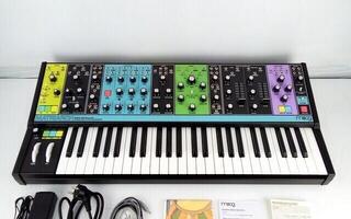 Synthesizer MOOG Matriarch Synthesizer Black (Rabljeno) - 2