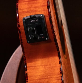 Guitalele Ortega RGLE18FMH Natural Guitalele - 10