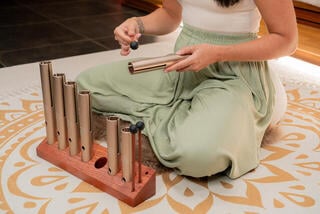 Tolkalo namenjeno glasbeni terapiji Meinl Sonic Energy Chakra Set Champagne Gold Set tuburi wah-wah - 3