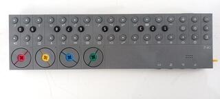 Sintetizador de bolso Teenage Engineering OP-Z Sintetizador de bolso (Tao bons como novos) - 2