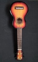 Mahalo MJ1 3TS 3-Tone Sunburst Sopránové ukulele