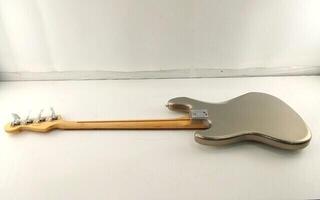 4-strängad basgitarr Fender Player Series Jazz Bass PF Silver 4-strängad basgitarr (Begagnad) - 4
