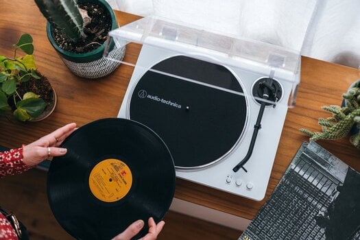 Gramofon Audio-Technica AT-LP70xBT White Silver Gramofon - 7