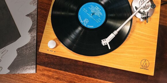 Turntable Audio-Technica AT-LPW30TK Brown Turntable - 4