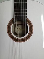 Chitarra Classica Valencia VC104 4/4 White Chitarra Classica (Danneggiato) - 2