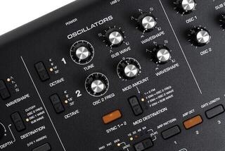 Syntetizátor MOOG Messenger Syntetizátor - 4