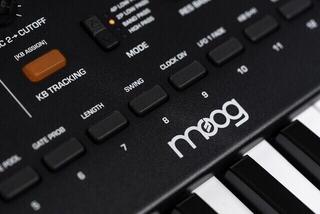 Syntetizátor MOOG Messenger Syntetizátor - 5