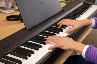 Digital Stage Piano Yamaha P-145B Digital Stage Piano Black - 4