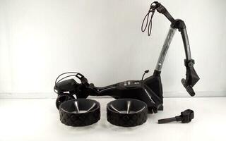 Cărucior de golf electric Motocaddy M7 GPS Ultra Black Cărucior de golf electric (Folosit) - 1