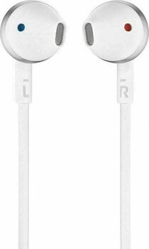 En la oreja los auriculares JBL T205 White-Chrome - 5