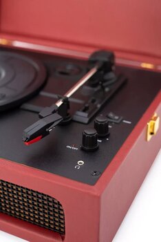 Portable turntable
 Crosley Voyager Burgundy Red Portable turntable - 2