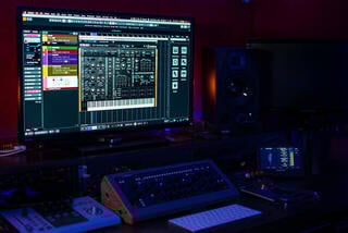 VST Instrument Steinberg Retrologue 2 (Digitální produkt) - 1