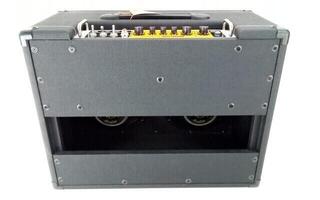 Amplificador combo a válvulas para guitarra Orange Rocker 32 BK Amplificador combo a válvulas para guitarra (Tao bons como novos) - 2