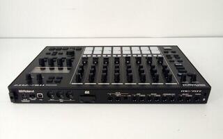 Groove box Roland MC-707 Groove box (Használt ) - 2