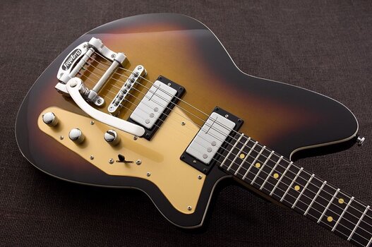 Електрогітара Reverend Guitars Jetstream HC Bigsby 3-Tone Sunburst Електрогітара - 3