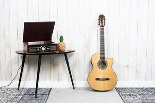 Classical Guitar with Preamp Kremona Verea Lux 4/4 Natural Classical Guitar with Preamp - 5