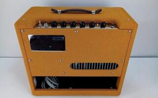 Gitarrkombinationer med förstärkningsrör Fender Blues Junior LTD C12-N Gitarrkombinationer med förstärkningsrör (Begagnad) - 3