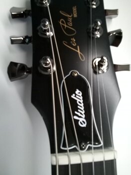 E-Gitarre Gibson Les Paul Modern Studio Wine Red Satin E-Gitarre (Neuwertig) - 3