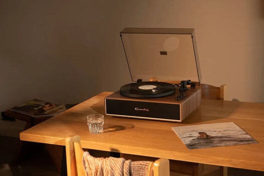 Portable turntable
 Crosley Stave Walnut Portable turntable - 10