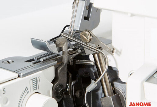 Overlock / Coverlock
 Janome AT2000D Overlock - 9