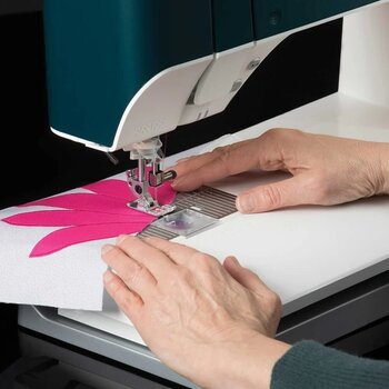 Machine à coudre Pfaff Performance Icon Machine à coudre - 9