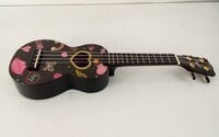 Mahalo Heart Heart Black Ukulele sopranowe
