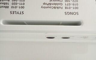 Синтезатор с динамика Kurzweil KP140 Синтезатор с динамика (Почти нов) - 2