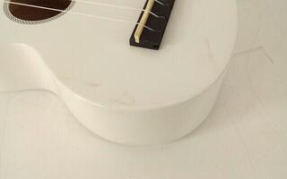 Сопрано укулеле Mahalo MR1 White Сопрано укулеле (Повреден) - 2